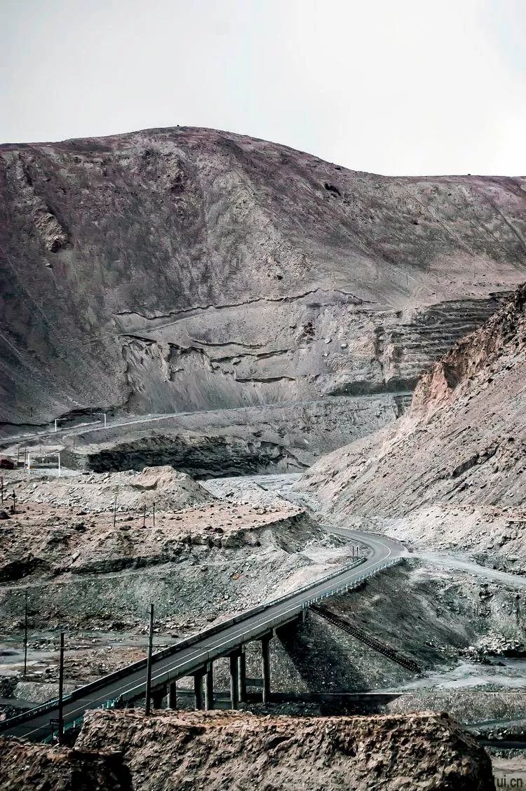 The real No.1 of China's highways, the most beautiful border corridor, every old driver wants to go back!