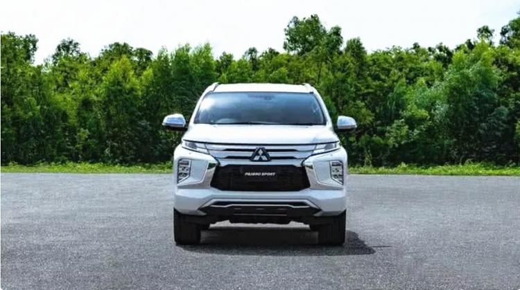 Interpretation of the new Pajero Sport minor facelift that I have been thinking about for many years