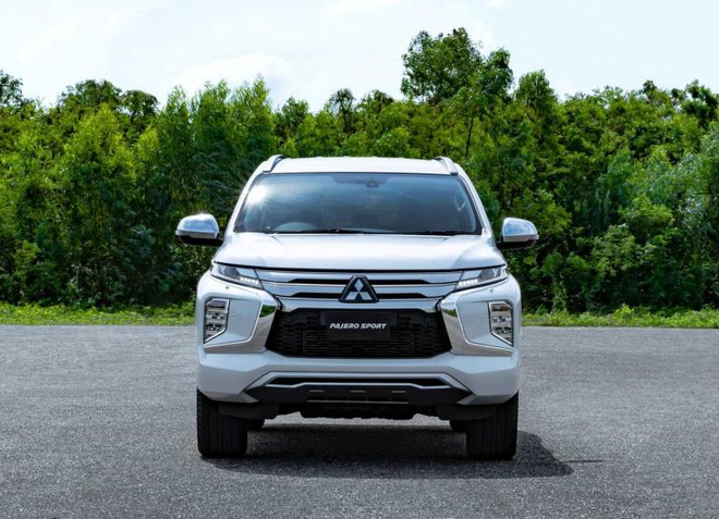 The official image of the new Mitsubishi Pajero Jinchang is released with a stronger sense of fashion