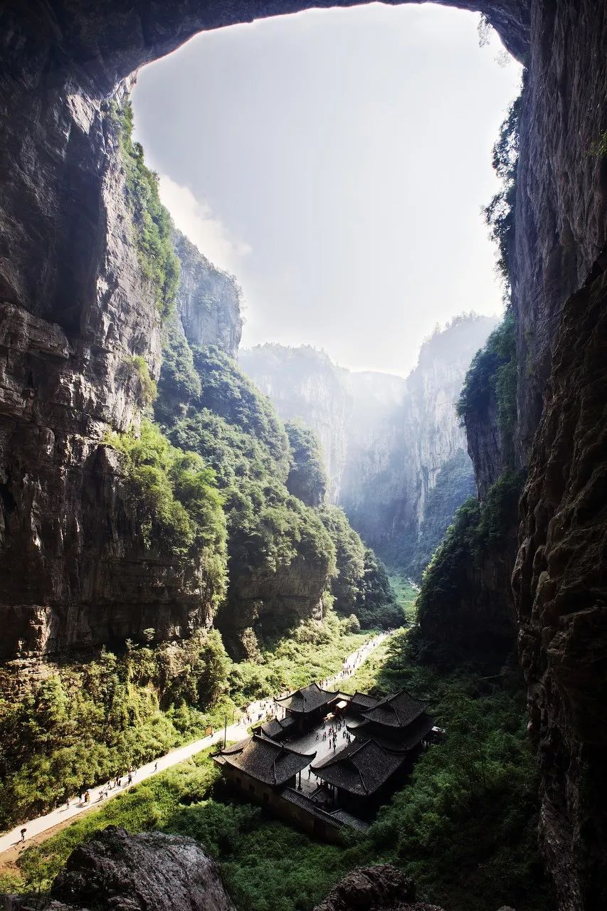 Crossing four provinces and passing hundreds of scenic spots, this stunning National Highway 213, you can enjoy the beauty of half of China once you go there