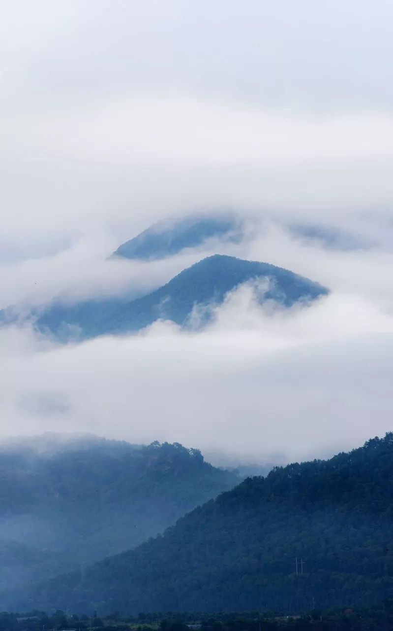 Crossing four provinces and passing hundreds of scenic spots, this stunning National Highway 213, you can enjoy the beauty of half of China once you go there