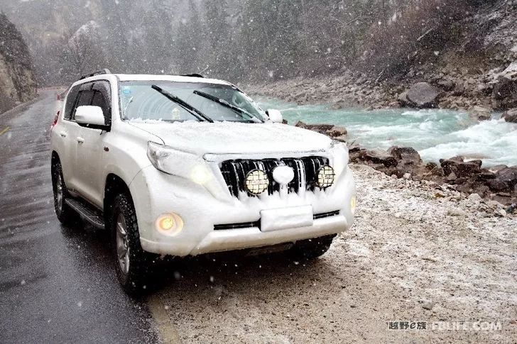 Bring two beauties, drive Prado 6,000 kilometers in 8 days to Tibet, and share driving experience