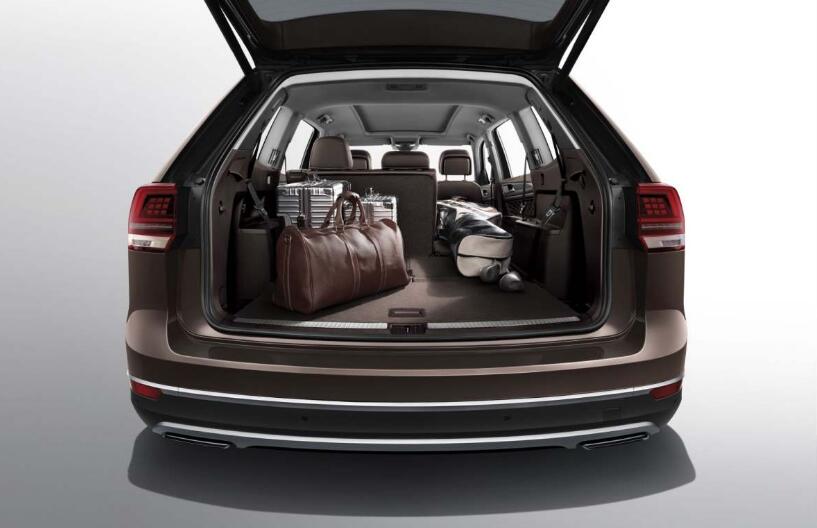 Decoding the luxury space of SAIC Volkswagen Teramont in the seven-passenger first class cabin