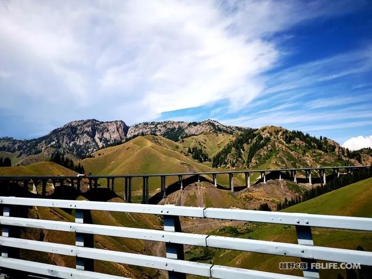 Traveling in Xinjiang | Bring your family and pots and pans, let's go!