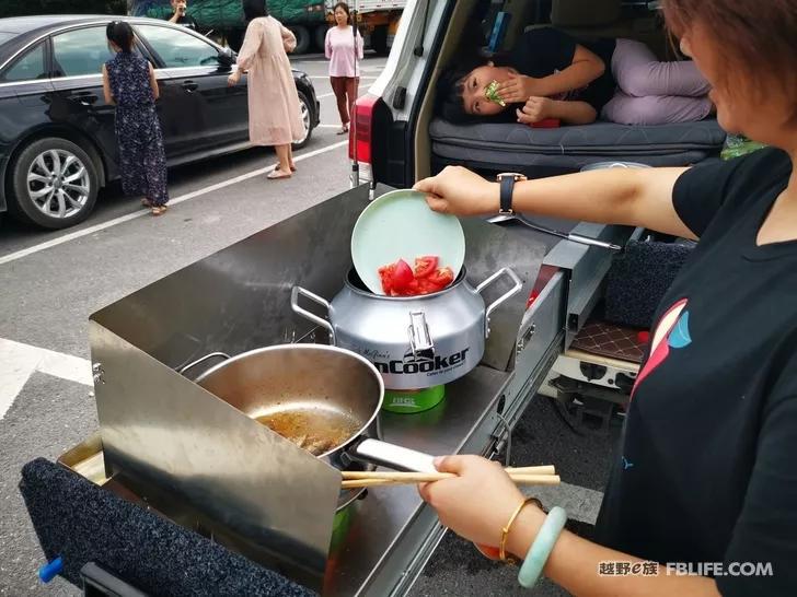 Traveling in Xinjiang | Bring your family and pots and pans, let's go!