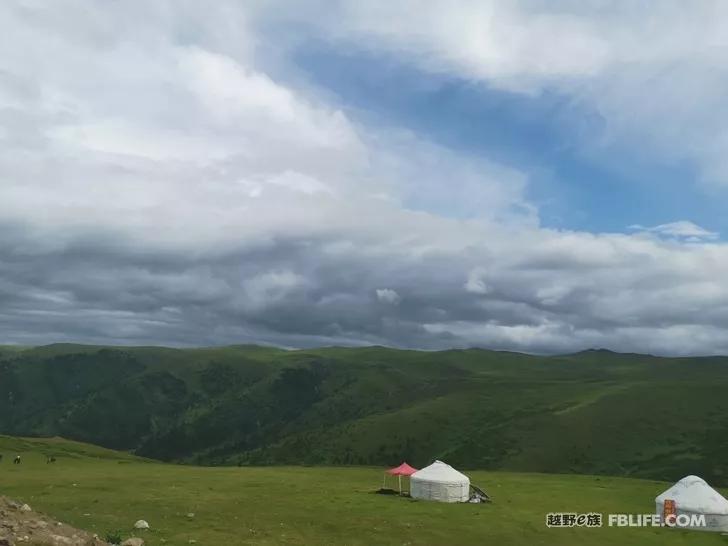 Traveling in Xinjiang | Bring your family and pots and pans, let's go!