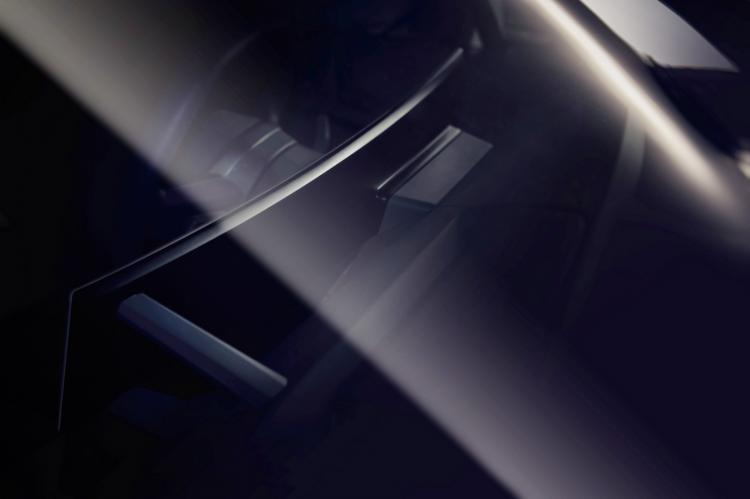 BMW reveals the ultra-large curved screen and polygonal steering wheel of the BMW iNEXT