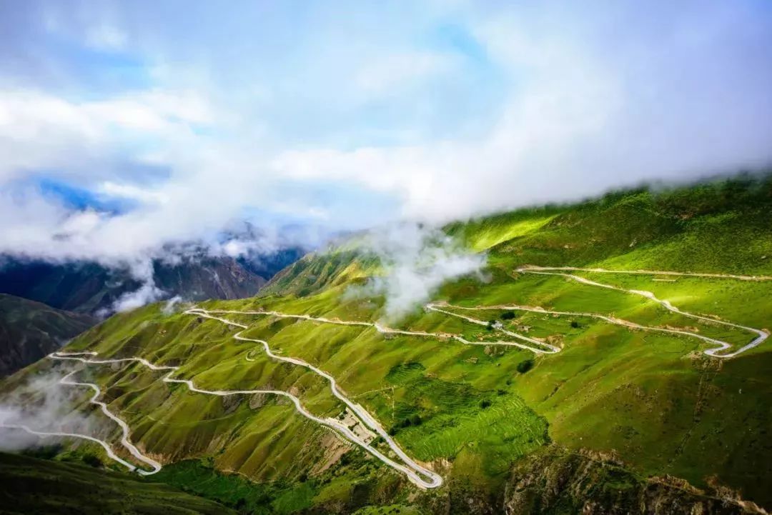 Sichuan-Tibet Line 318, this road on earth will usher in its most beautiful time!