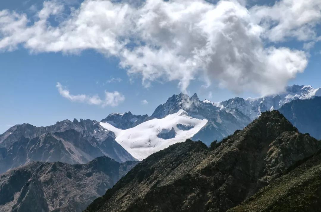 Sichuan-Tibet Line 318, this road on earth will usher in its most beautiful time!