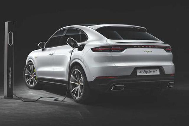 Porsche Cayenne Coupe plug-in hybrid version listed for sale at 1.012 million yuan