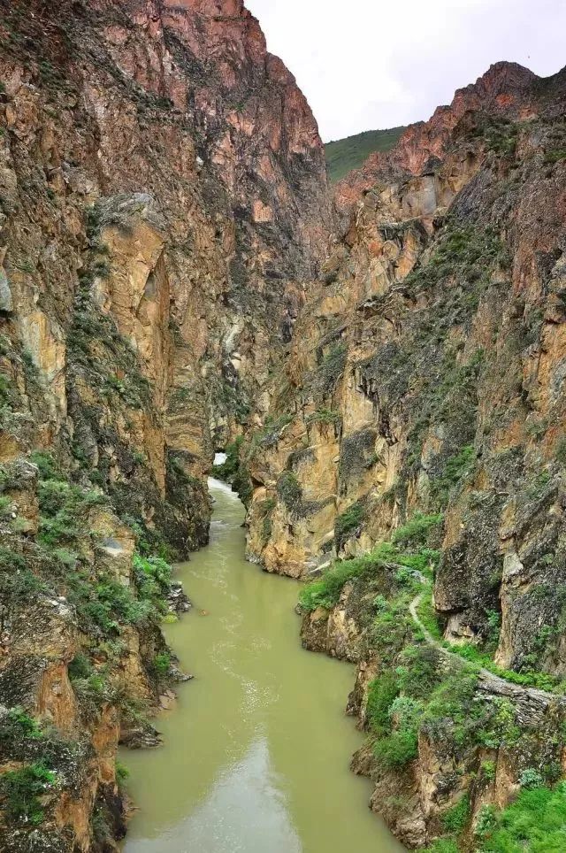 The 9th entry line to Tibet has been discovered in China, go and brag for a lifetime!