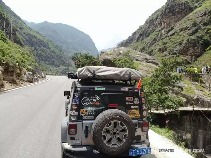 D-MAX self-driving Tibet through Bingchacha across the Ali line