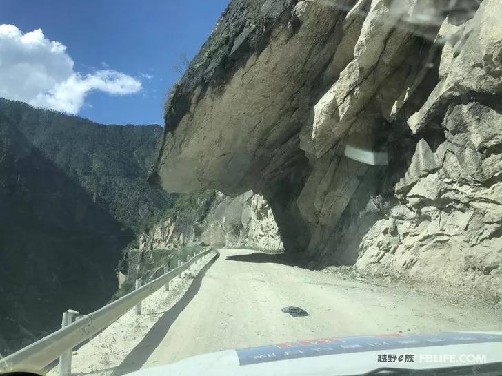 D-MAX self-driving Tibet through Bingchacha across the Ali line