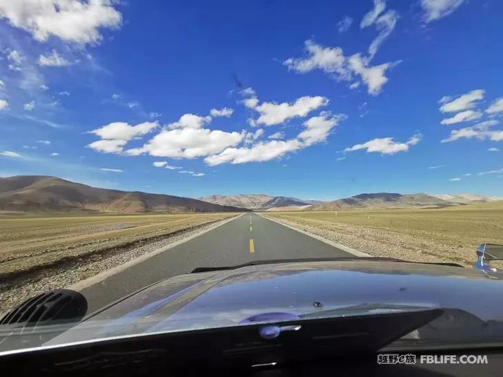 D-MAX self-driving Tibet through Bingchacha across the Ali line