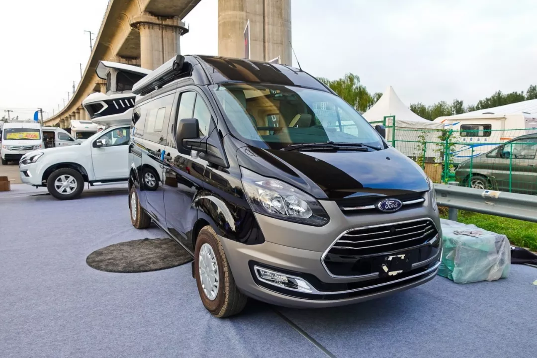 Jingyan·Rui 535 goes on the market and adopts Ford chassis, the price starts from 319,800 yuan