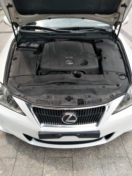 2011 Lexus IS Sports Model