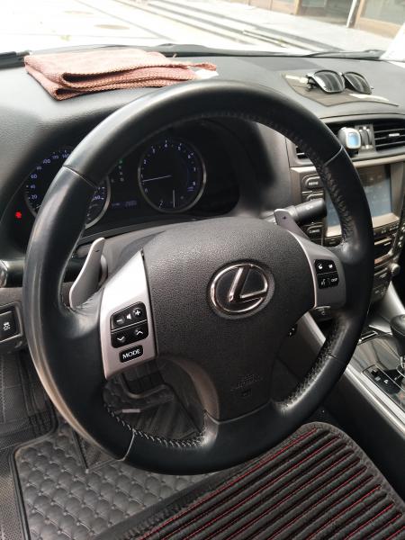 2011 Lexus IS Sports Model