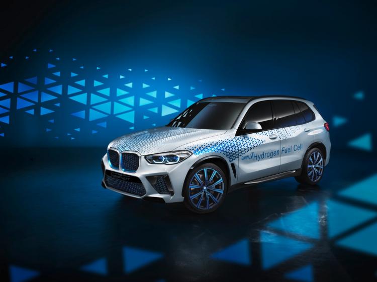 BMW hydrogen fuel cell concept car unveiled at 2019 Frankfurt Motor Show