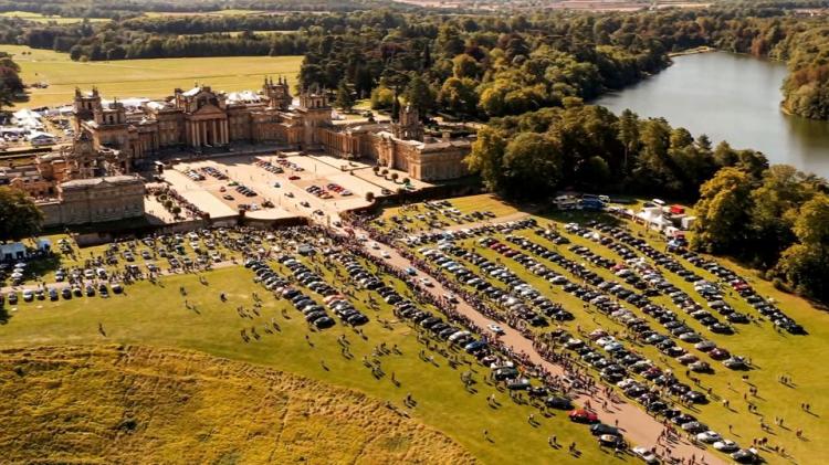 1,321 Bentley cars gather at the SALON PRIVÉ event