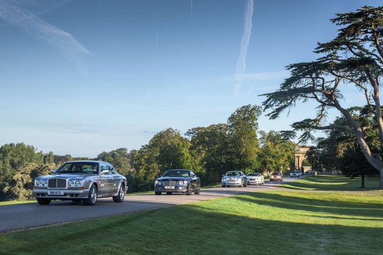 1,321 Bentley cars gather at the SALON PRIVÉ event