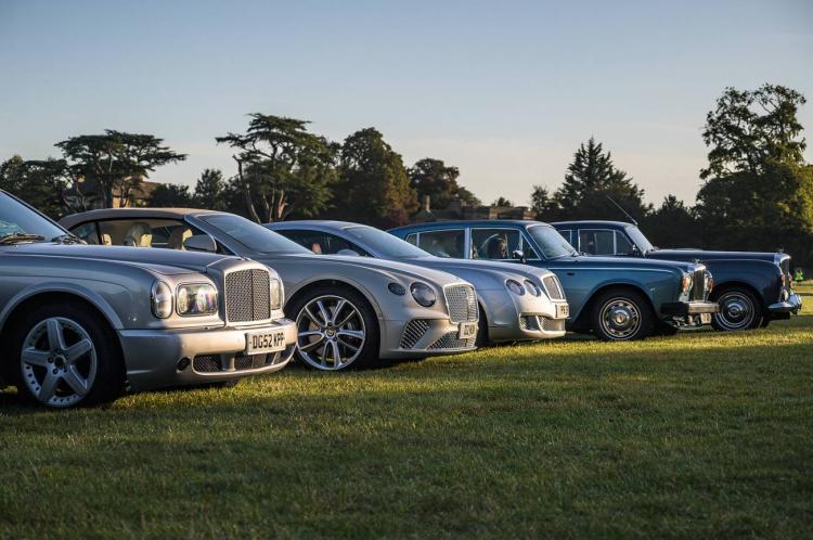 1,321 Bentley cars gather at the SALON PRIVÉ event