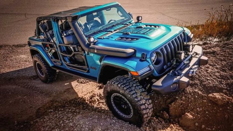 It's another year at SEMA with the Jeep Wrangler Mopar modified version unveiled