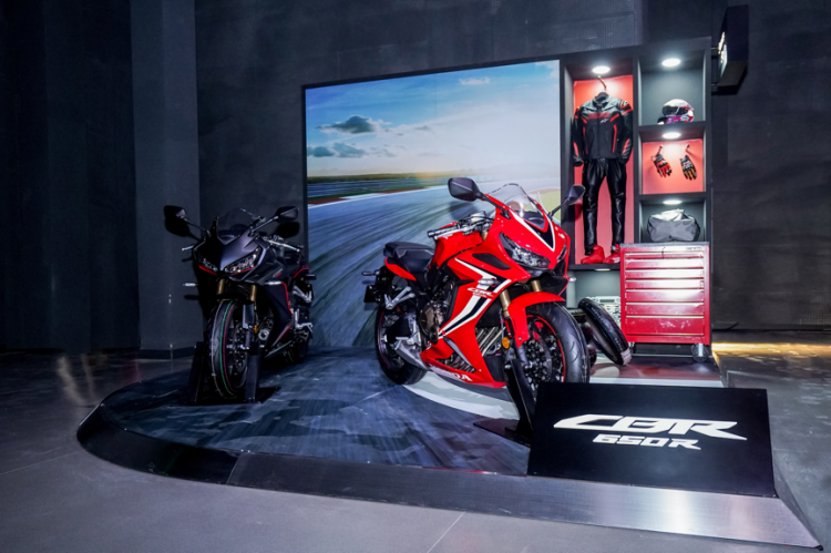 Honda releases four motorcycles with multiple styles to lead a new way of life