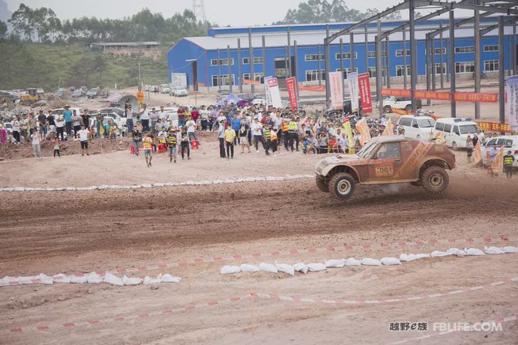 In the 2019 China Jungle Cross-Country Series 