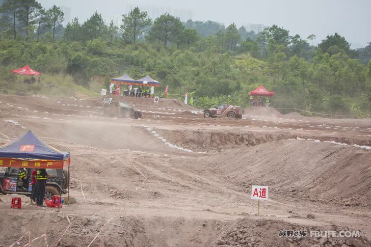 In the 2019 China Jungle Cross-Country Series 