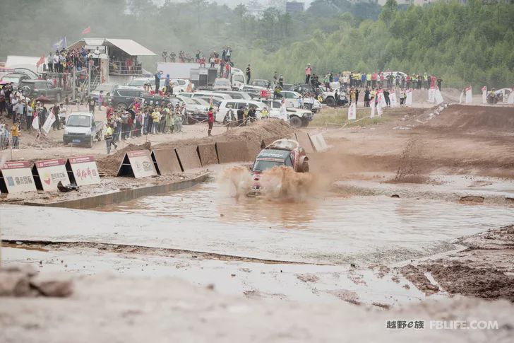 In the 2019 China Jungle Cross-Country Series 