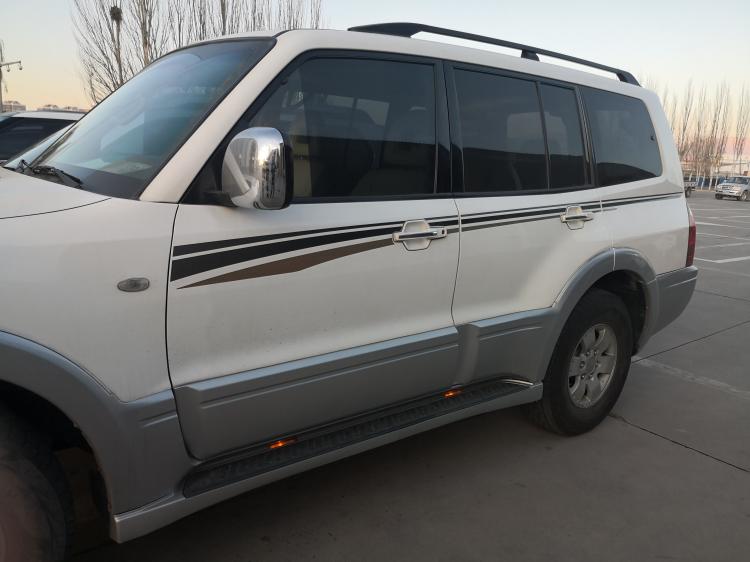 Imported Mitsubishi V73 sold in Zhangye, Gansu