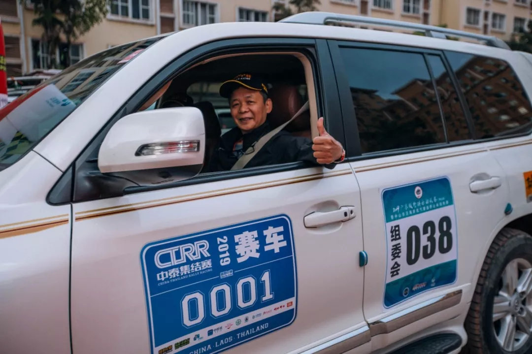 The heroes behind the heroes of the China-Thailand rally, salute you!