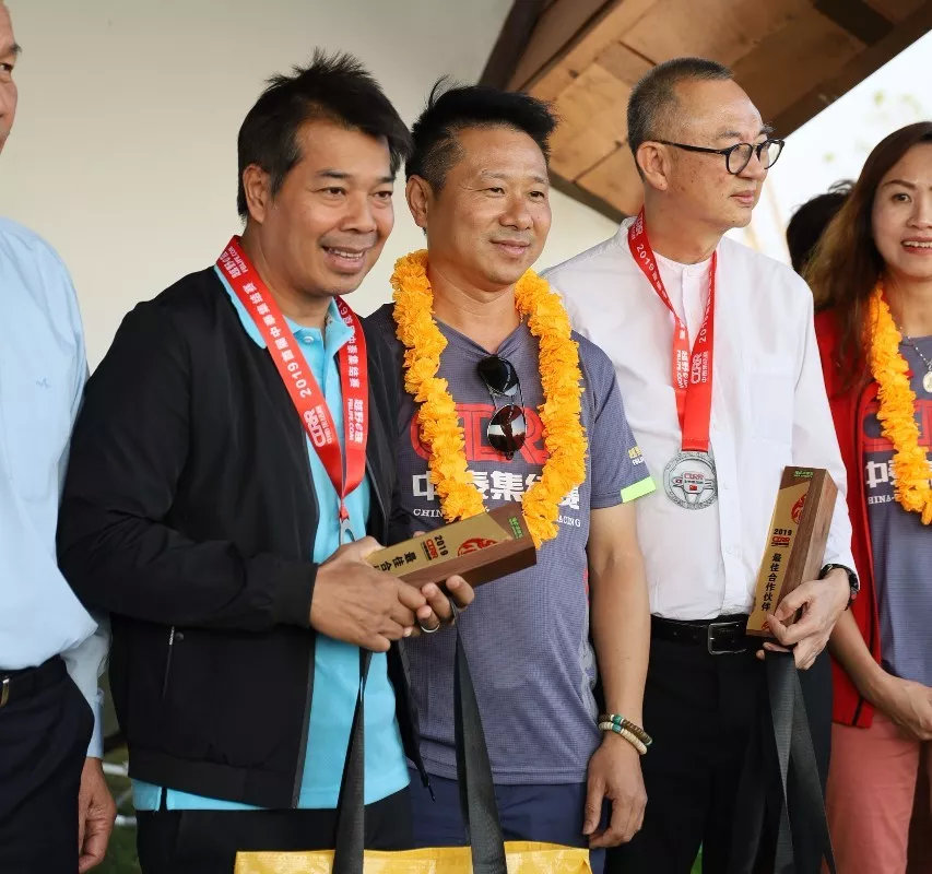 The heroes behind the heroes of the China-Thailand rally, salute you!