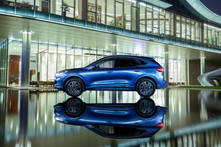 The all-new Ford Escape is launched, defining a high-value benchmark for medium-sized 4WD SUVs