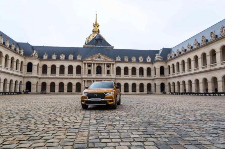 DS7, the leading luxury SUV style, perfectly interprets the essence and belief of French style