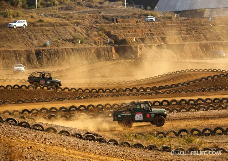 The exciting moments of the first stop of the 2020 Golden League of the Chenzhou team of the off-road e family