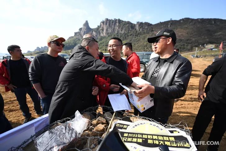 The exciting moments of the first stop of the 2020 Golden League of the Chenzhou team of the off-road e family