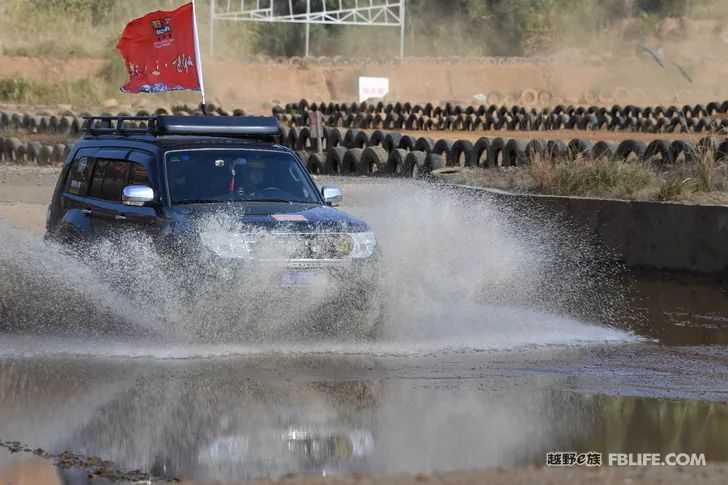 The exciting moments of the first stop of the 2020 Golden League of the Chenzhou team of the off-road e family