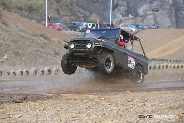 The exciting moments of the first stop of the 2020 Golden League of the Chenzhou team of the off-road e family