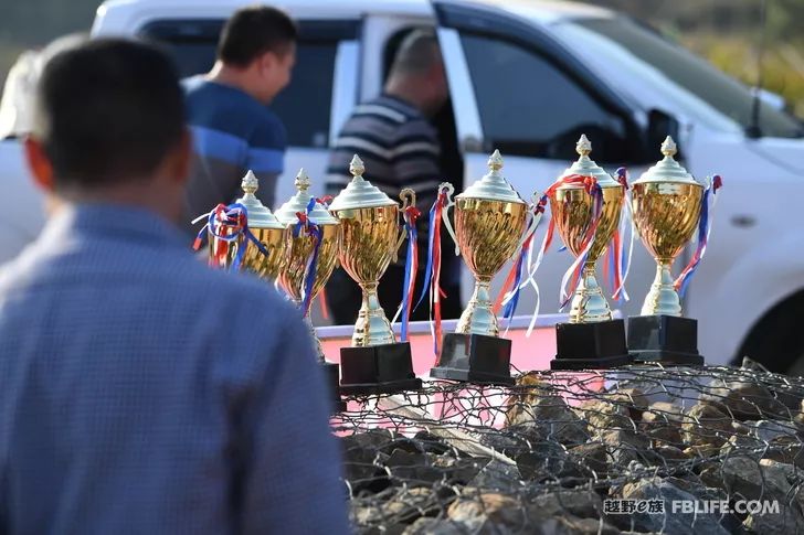 The exciting moments of the first stop of the 2020 Golden League of the Chenzhou team of the off-road e family