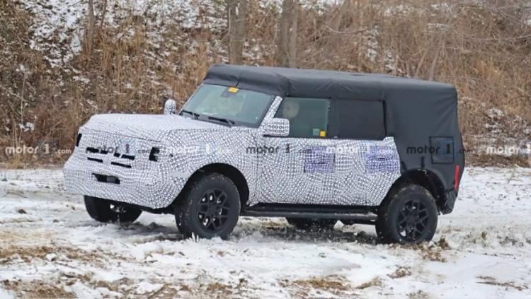 Ford Bronco Road Test Spy Shots Finally Appeared Ford Wrangler Is Coming