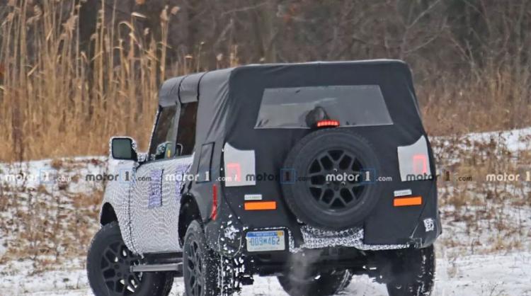 Ford Bronco Road Test Spy Shots Finally Appeared Ford Wrangler Is Coming