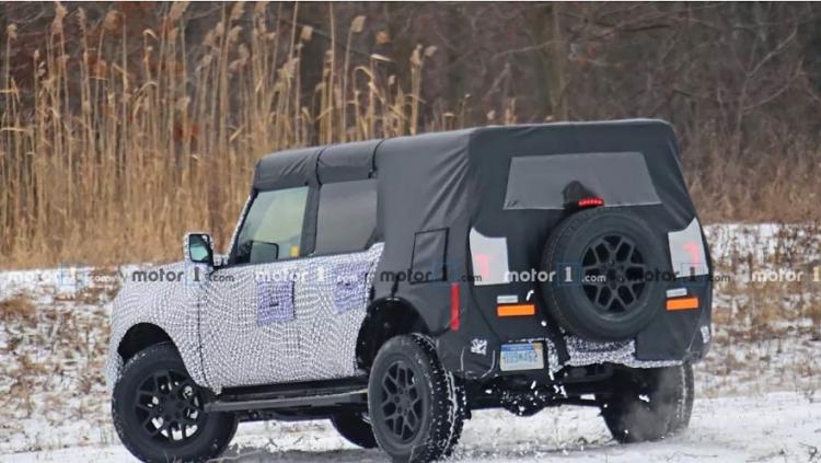 Ford Bronco Road Test Spy Shots Finally Appeared Ford Wrangler Is Coming