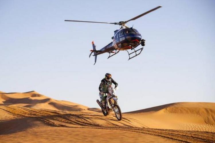 2020 Dakar Stage 11: Old Peter chases Sainz, Alonso No. 8, Han Wei No. 9