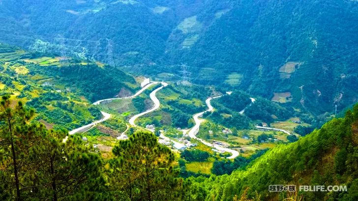 The mountains and rivers are beautiful, and the Yi-Tibet Corridor is on the way!