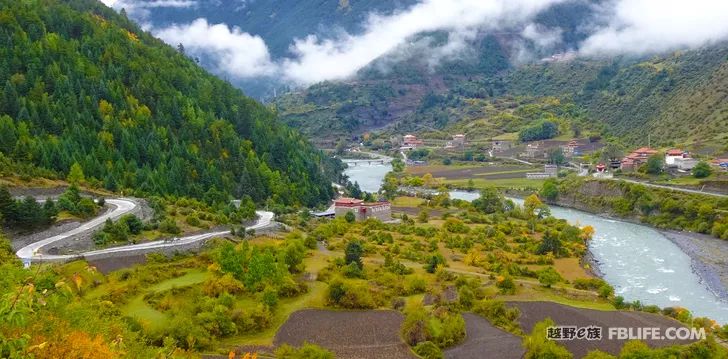 The mountains and rivers are beautiful, and the Yi-Tibet Corridor is on the way!