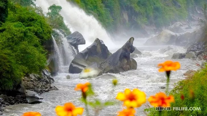 The mountains and rivers are beautiful, and the Yi-Tibet Corridor is on the way!