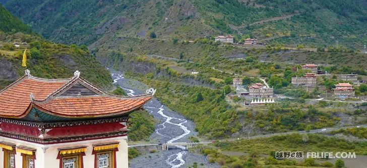 The mountains and rivers are beautiful, and the Yi-Tibet Corridor is on the way!