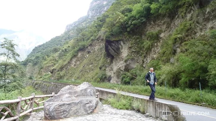 The mountains and rivers are beautiful, and the Yi-Tibet Corridor is on the way!