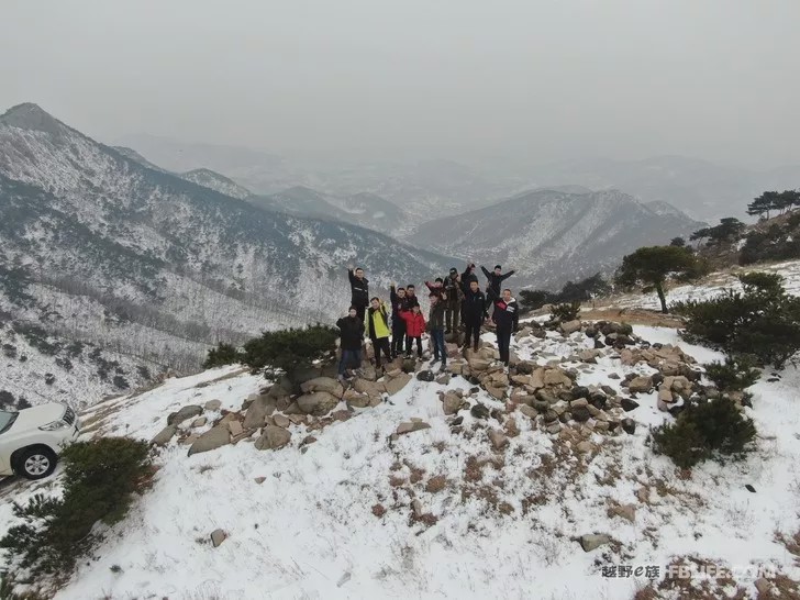 The Rizhao Feiteng Gang met at Wulian Mountain to see the snow scene